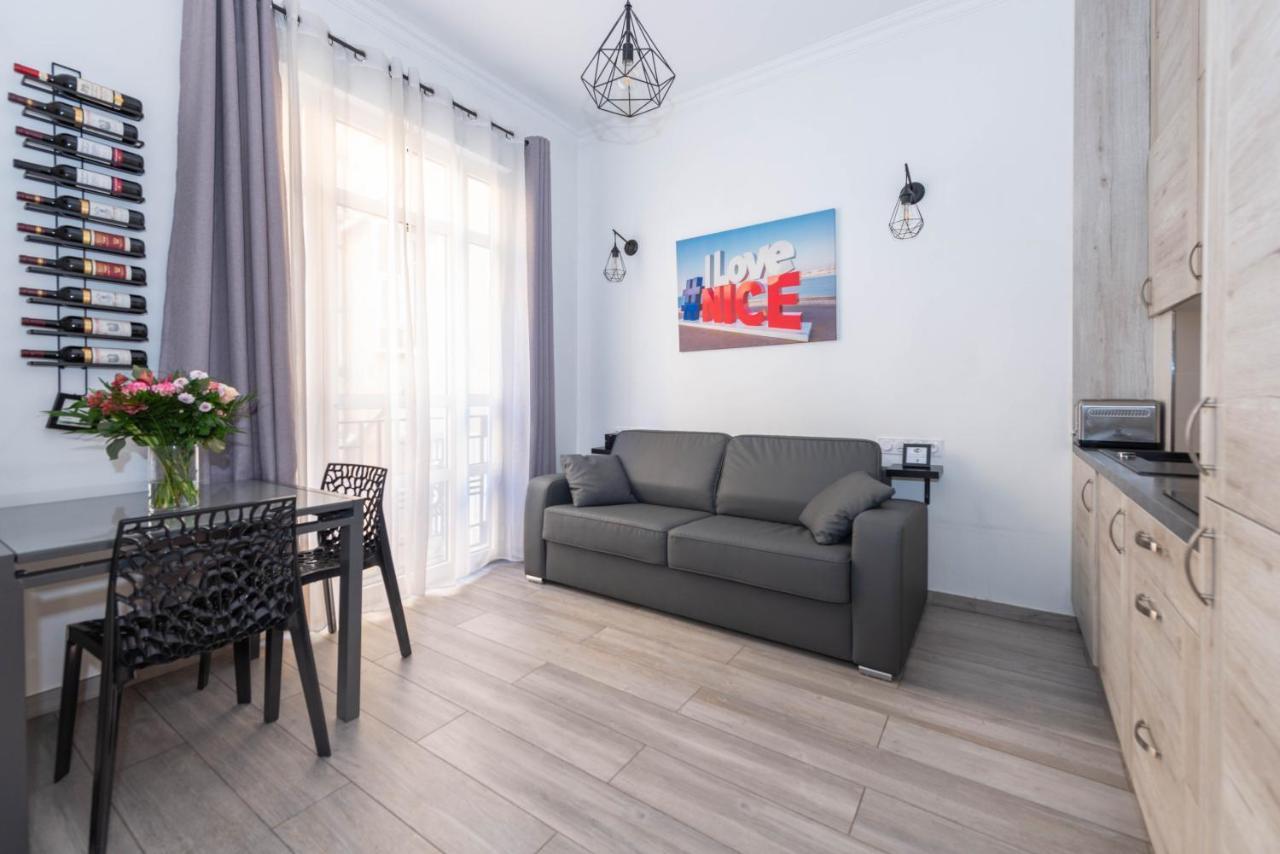 Nice Centre Flat - Modern, Quiet And Brand New Exterior photo